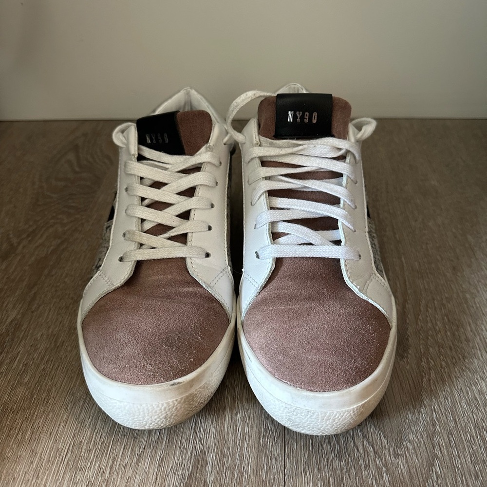 Steve Madden Sneakers (Size 9.5)